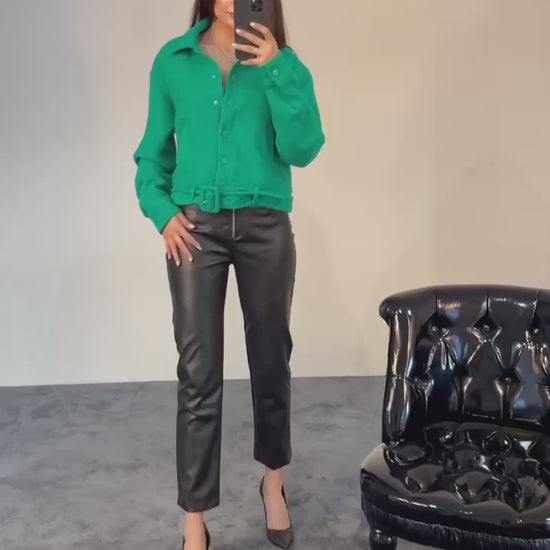 Дамско палто FELLIZA  https://bvseductive.com/products/women-s-coats-felliza-1  70 % полиестер 30 % ликра дамско палто в мини дължина в зелен цвят бъдете стилни и неповторими