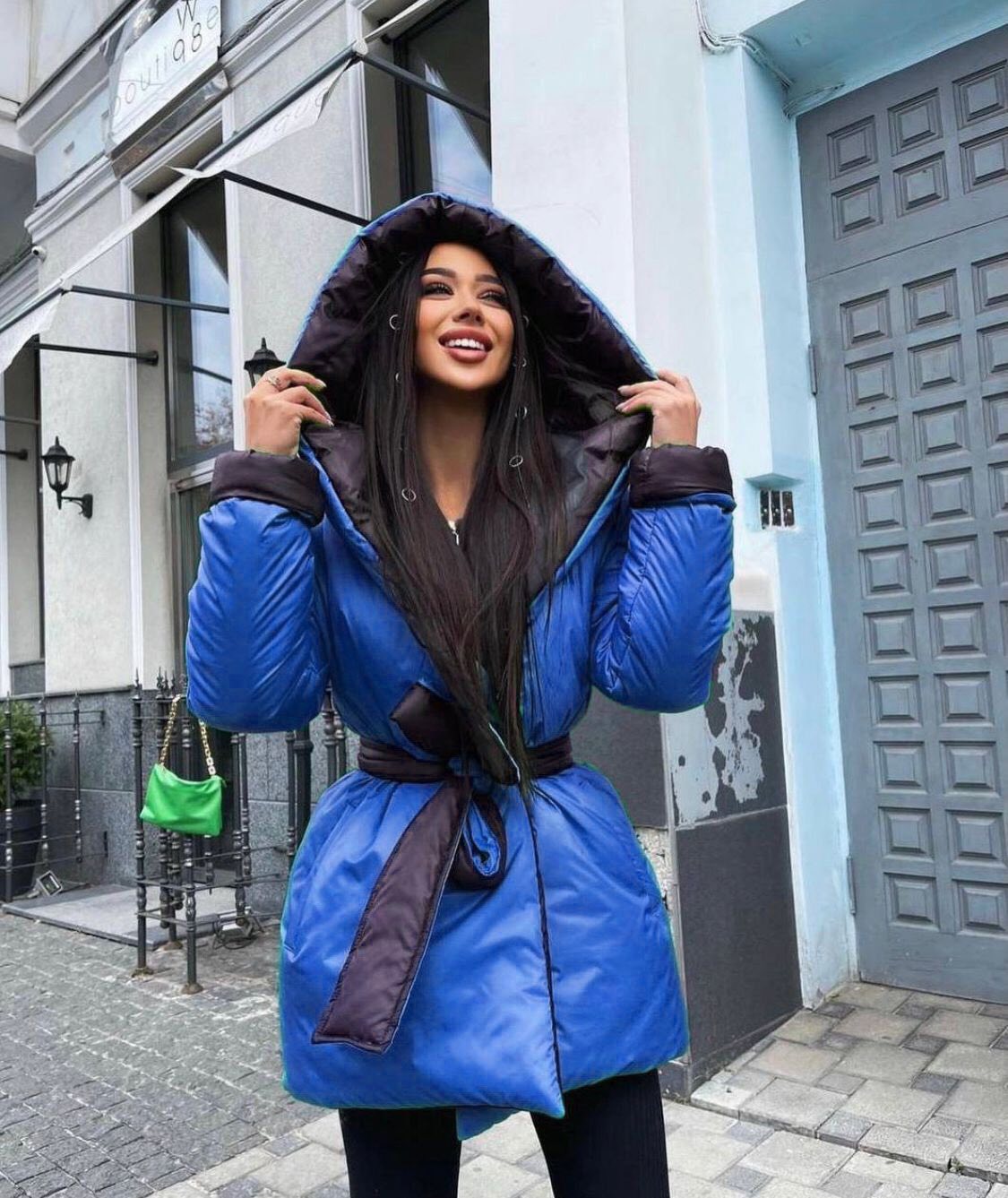 Дамско яке SABRINA  https://bvseductive.com/products/women-s-jackets-sabrina-4  красиво двулицево яке с ефектен дизайн в цвят черно и синьо отлично предложение за ежедневието през хладните дни