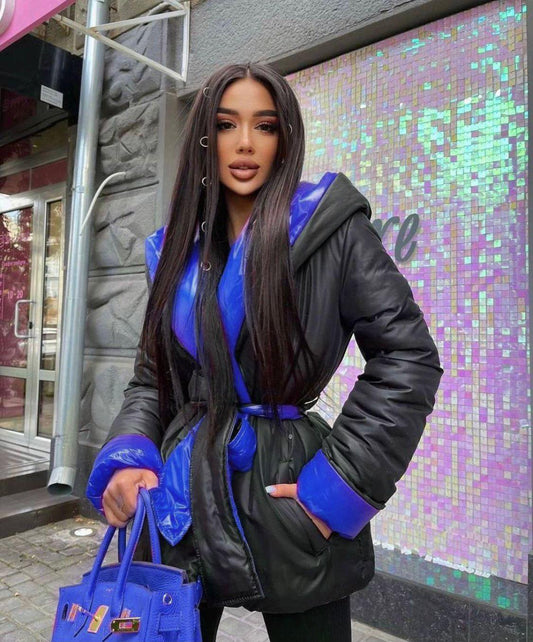 Дамско яке SABRINA  https://bvseductive.com/products/women-s-jackets-sabrina-4  красиво двулицево яке с ефектен дизайн в цвят черно и синьо отлично предложение за ежедневието през хладните дни