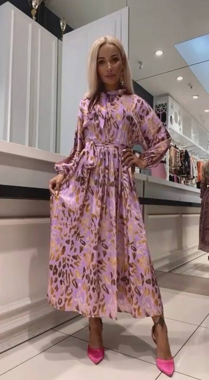 Дамска рокля VENI  https://bvseductive.com/products/дамска-рокля-veni-3  модерна рокля с интересен десен в розов цвят&nbsp; избор, с който ще направите впечатление кокетно предложение за Вашата визия