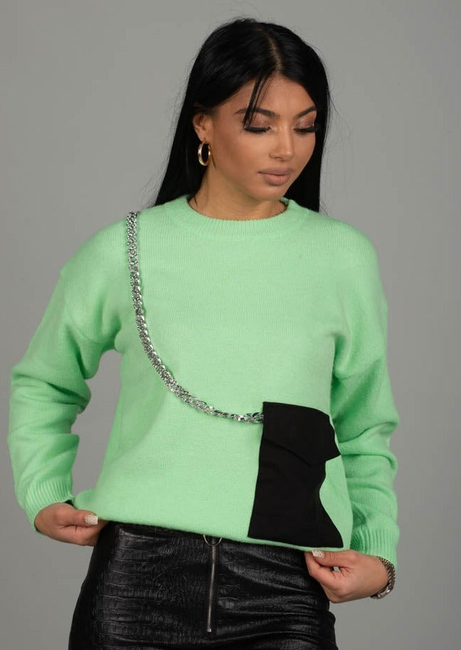 Дамски пуловер ALVIRDA  https://bvseductive.com/products/дамски-пуловер-alvirda-1  48 % акрил 52 % полиестер модерен дамски пуловер в светло зелен цвят&nbsp;&nbsp; с ефектен джоб и синджир позволява лесно да се комбинира идеален избор за всекидневна визия