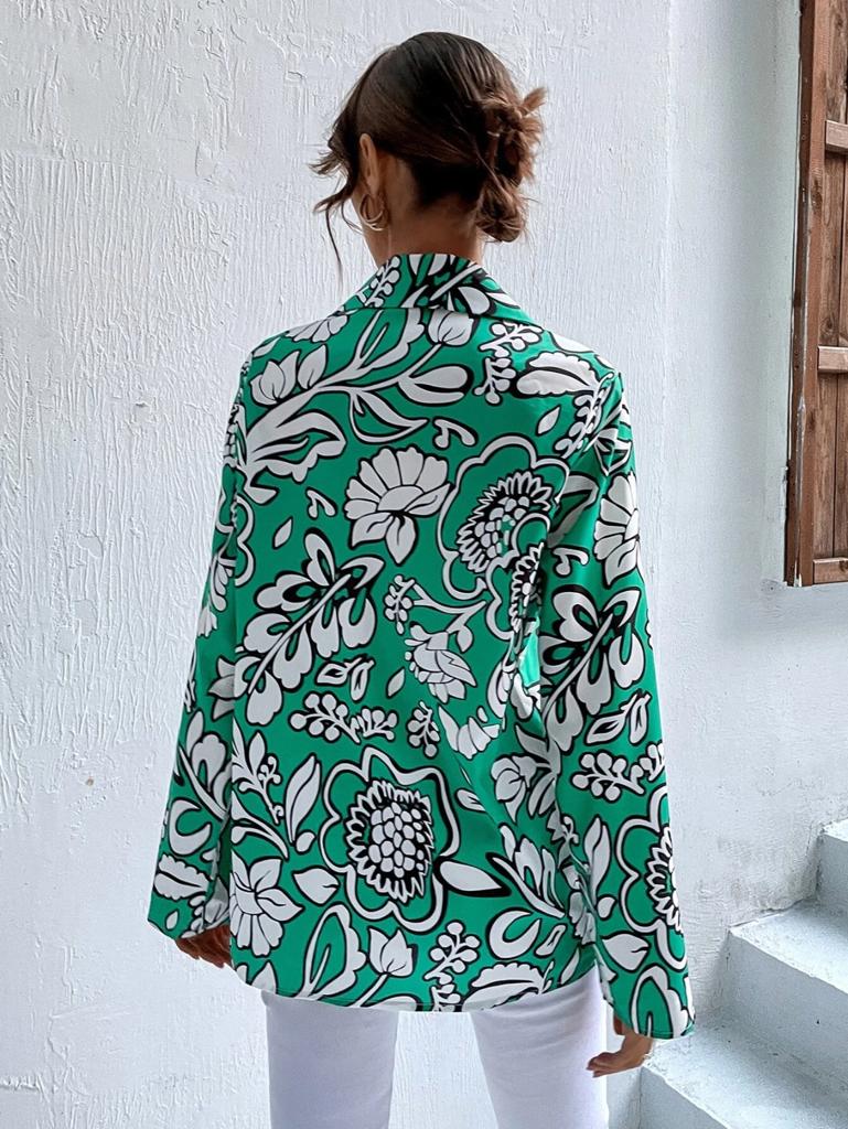 Дамска риза LIAN  https://bvseductive.com/products/дамска-риза-lia-2  интересна дамска риза в свеж зелен десен моделирана в свободна кройка с дълъг ръкав модел с класическа яка и едноредно закопчаване чудесно може да се съчетае с дънки или панталон прекрасно допълнение към Вашата стилна визия