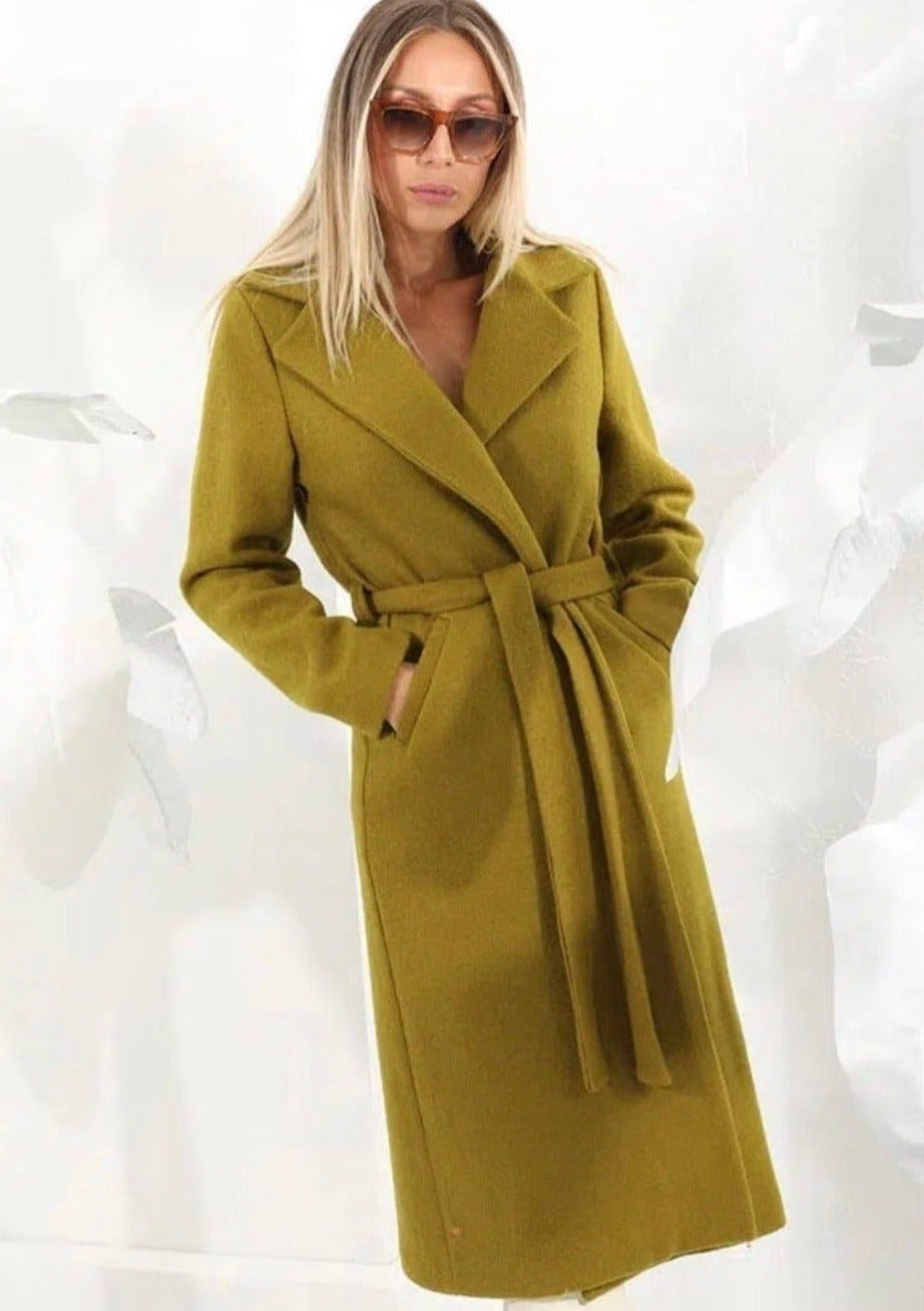 Дамско палто SAVANA  https://bvseductive.com/products/women-s-coats-savana-4  10 % вълна 90 % полиестер елегантно дамско палто в миди дължина в тютюнев цвят удобно и практично за вашето ежедневие