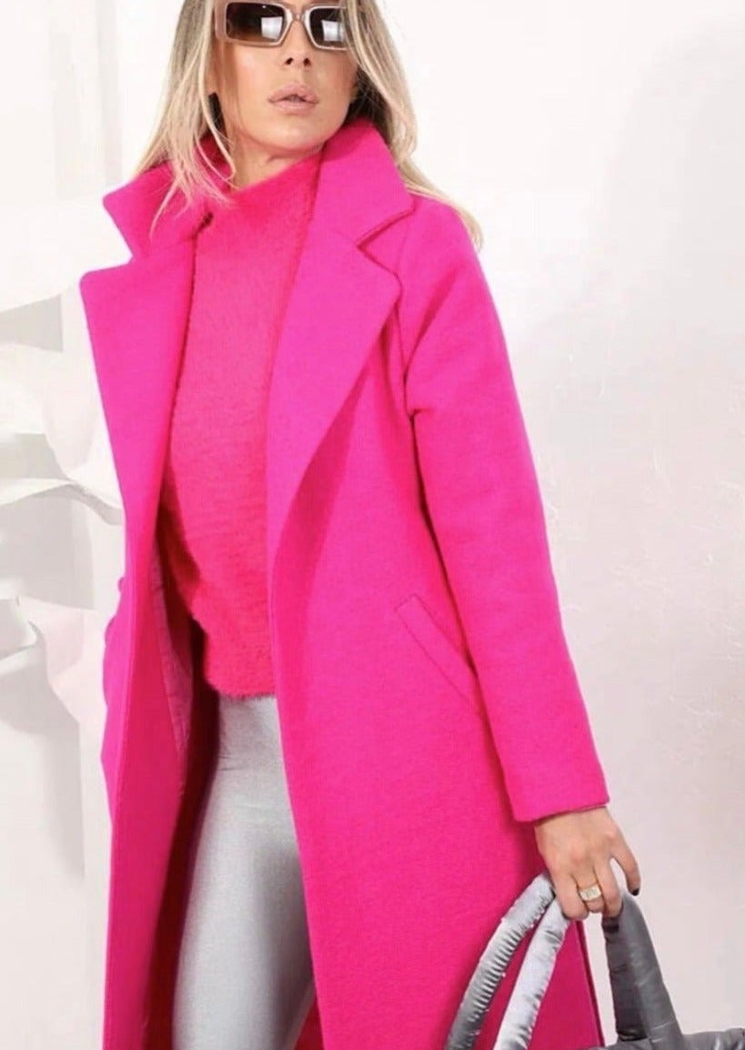 Дамско палто SAVANA  https://bvseductive.com/products/women-s-coats-savana-1  10 % вълна 90 % полиестер елегантно дамско палто в миди дължина модел в цикламен цвят със свободна кройка удобно и практично за вашето ежедневие