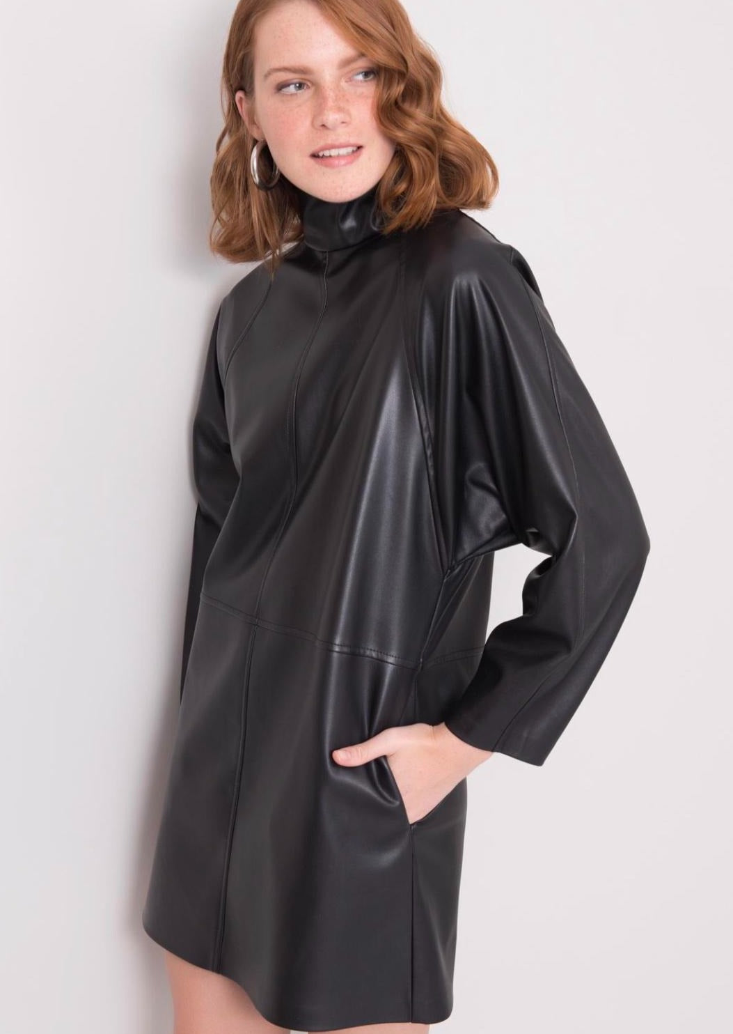 Дамска рокля RALIANA  https://bvseductive.com/products/дамска-рокля-raliana  еко кожа модерна кожена&nbsp; рокля в черен цвят изработена от висококачествена еко кожа&nbsp; чудесен избор за Вашата визия
