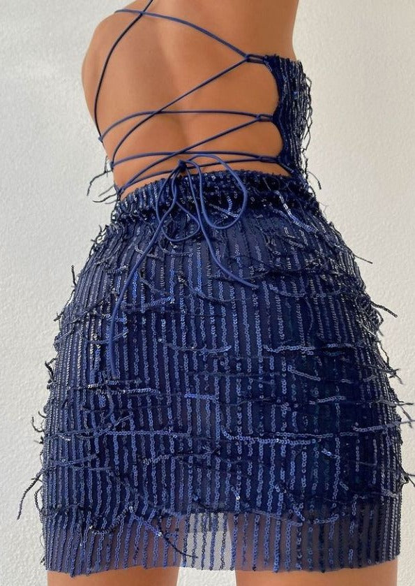 Дамска рокля STELA  https://bvseductive.com/products/дамска-рокля-stela  секси рокля в мини дължина силует, подчертаващ извивките с остро V-образно деколте с&nbsp;акцент от пайети и гол гръб екстравагантно предложение за специален повод